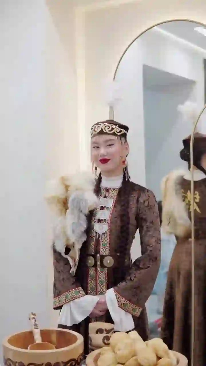 Баян Ескендировна